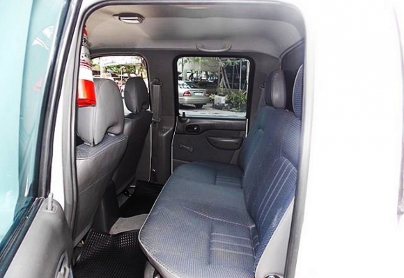 FORD Ranger Double Cab2.5 ปี04่รถสวย สภาพพร้อมใช้งาน จัดไฟแนนซ์ได้คะ FORD Ranger Double Cab2.5 ปี04่รถสวย สภาพพร้อมใช้งาน จัดไฟแนนซ์ได้คะ