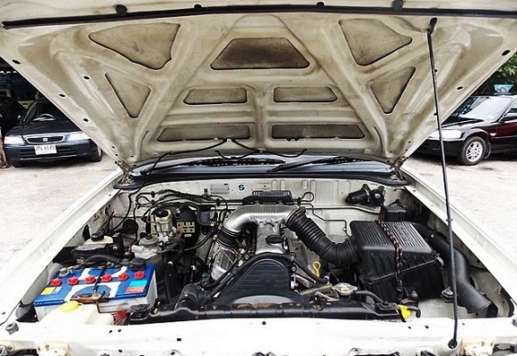 FORD Ranger Double Cab2.5 ปี04่รถสวย สภาพพร้อมใช้งาน จัดไฟแนนซ์ได้คะ FORD Ranger Double Cab2.5 ปี04่รถสวย สภาพพร้อมใช้งาน จัดไฟแนนซ์ได้คะ