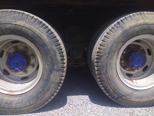 ขายรถสิบล้อ  มิตซูบิชิ TF ไอ้หลงเทอร์โบ เกียร์ลาย เพลาบุม เครื่องดี ยางดี80\% ระบบลากพ่วง ซีเลี่ยน 4xxx  เจ้าของขายเอง เอกสารพร้อมโอน