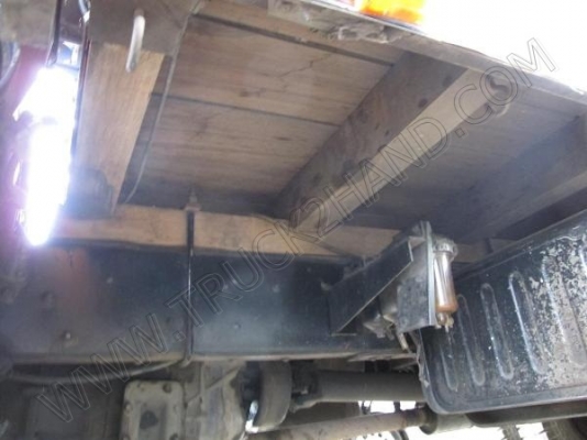 รถบรรทุก 10 ล้อ กระบะรั้วไม้หลังถนน ยี่ห้อ ISUZU รุ่น FVM32M รถบรรทุก 10 ล้อ กระบะรั้วไม้หลังถนน ยี่ห้อ ISUZU รุ่น FVM32M