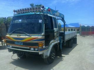ขายรถบรรทุกหกล้อติดเครนอีซูซูร็อคกี้เครื่อง 6BD1-เทอร์โบ เครนทอนาโด 3 ตันท้องV 3ปลอก 2 ชัก