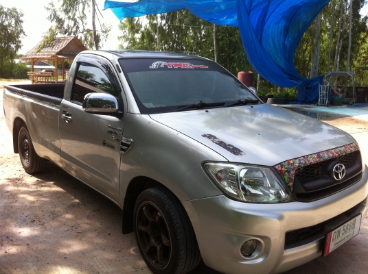 ขายวีโก้ตอนเดียว.ปี 52  เครื่องเสียงเต็ม.