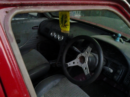 retro nissan 4 ประตู เครื่องพังยกออก มีเล่ม ขาดสำเนาบัตร ตามไม่ได้