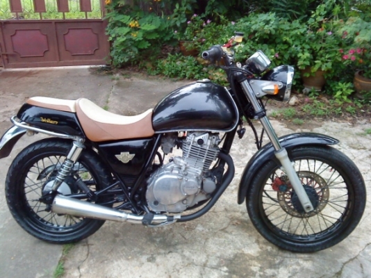 ต้องการซื้อ volty 250 ,sr 400 ,clubman 250,400 มีทะเบียนมาไว้ขับใครมีตัวใดตัวหนึ่งเสนอมาได้นะครับ