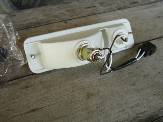 ไฟเลี้ยว/ไฟหรี่ ฝังกันชน Dutsun Sunny B310