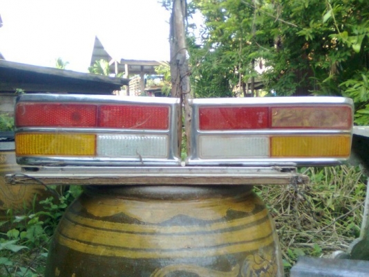 ไฟท้าย BMW  2000