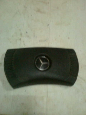 ฝาปิดพวงมาลัย  Benz  w115