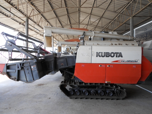 ขายรถเกี่ยว DC-95 KUBOTA ขายรถเกี่ยว DC-95 KUBOTA