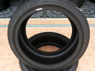 ขายยาง(เศษ)235/35/19 ปี 5112 DUNLOP DIREZZA DZ 101    1 เส้น