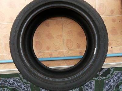 ขายยาง(เศษ)265/35/19 ปี 2312 CONTI 1 เส้น ขายยาง(เศษ)265/35/19 ปี 2312 CONTI 1 เส้น