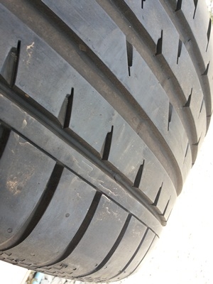 ขายยาง(เศษ)265/35/19 ปี 2312 CONTI 1 เส้น ขายยาง(เศษ)265/35/19 ปี 2312 CONTI 1 เส้น