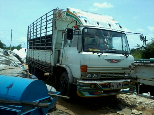 ขายด่วน รถบรรทุก 6 ล้อประกอบ ยี่ห้อ HINO EH 700