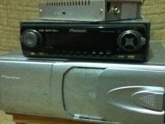 ขายวิทยุเทปPIONEER KEH-P7015+ตู้CD รุ่นCDX-P1270(12แผ่น)+กล่องแปลงVCD ใช้ได้ปกติขายถูก 1300.-
