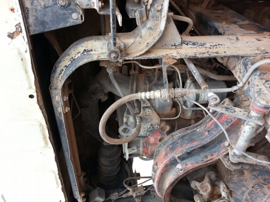 รถโม่ปูน สิบล้อ สภาพใช้งานได้ 6 คิว สองเพลา มีทะเบียน