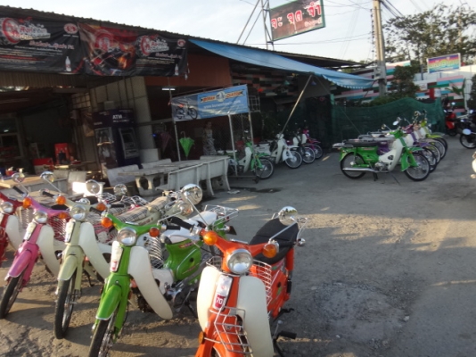 ขายc100แต่งสวยเครื่อง70สีเขียวโบราณมีทะเบียนอยู่กทม #ร้านโบราณคลาสสิค# โทร0904047374 ขายc100แต่งสวยเครื่อง70สีเขียวโบราณมีทะเบียนอยู่กทม #ร้านโบราณคลาสสิค# โทร0904047374