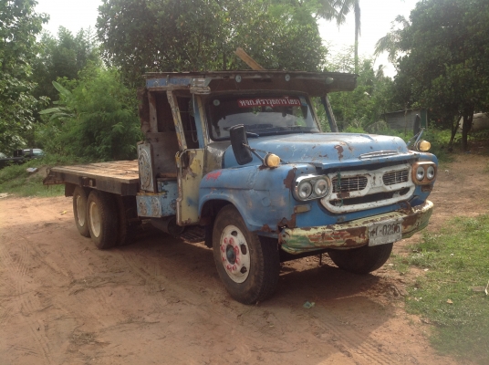 ขายเทรนเลอร์ 10ล้อหัวยาว พร้อมใช้งาน บรรทุก รถเกี่ยว แบคโคร/ 200ขึ้นสบาย