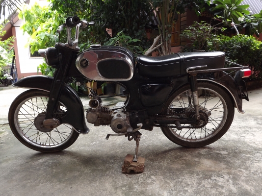 ขาย c200  แห้งๆ ซักคัน