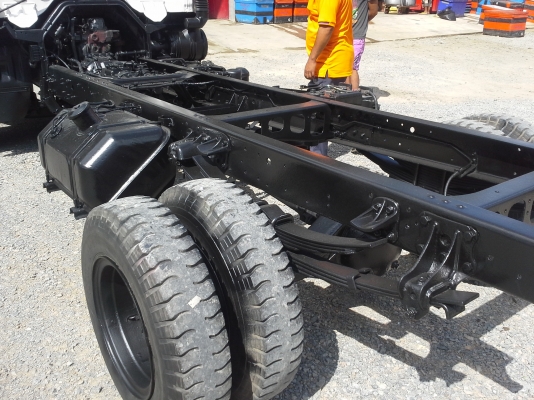 ขายHINO ไฮเทค 4x4 คานแข็ง หรือแยกขาย