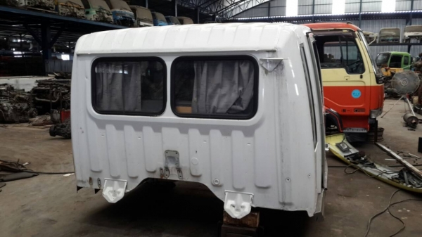 ขายHINO ไฮเทค 4x4 คานแข็ง หรือแยกขาย