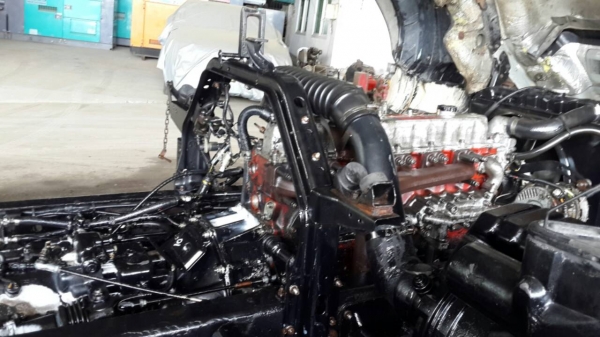 ขายHINO ไฮเทค 4x4 คานแข็ง หรือแยกขาย