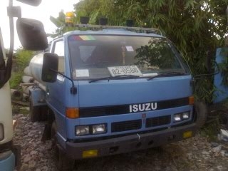 Isuzu  NPR591Y เครื่อง 115 แรง บรรทุกน้ำ 6000 ลิตร