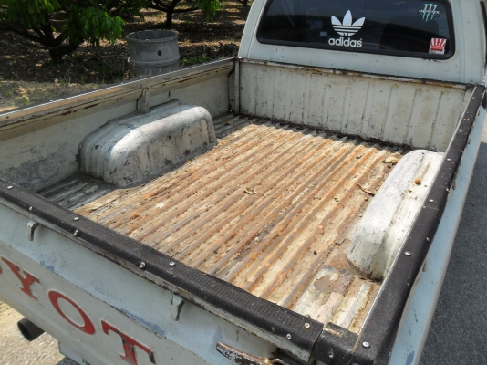 ลูกกระบะ 4 ขอ TOYOTA ม้ากระโดด