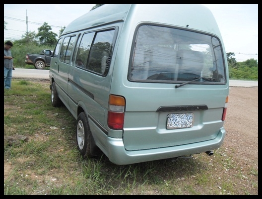 รถตู้หลังคาสูง สภาพน่าใช้ รถตู้หลังคาสูง สภาพน่าใช้