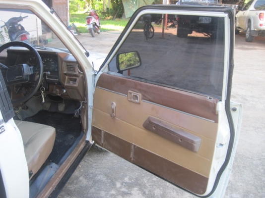 TOYOTA LN 56 ดั้ม SR-5