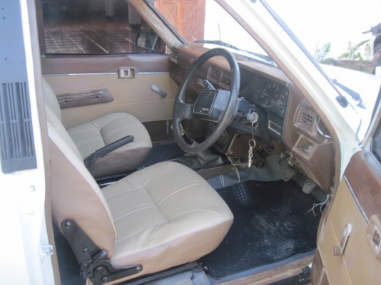 TOYOTA LN 56 ดั้ม SR-5