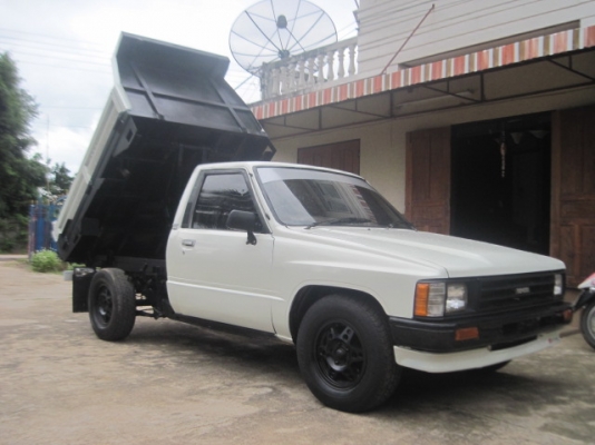 TOYOTA LN 56 ดั้ม SR-5