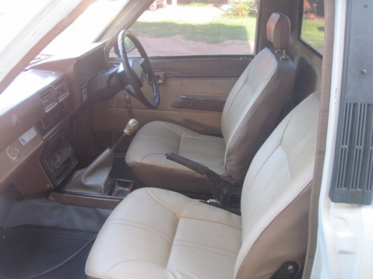 TOYOTA LN 56 ดั้ม SR-5