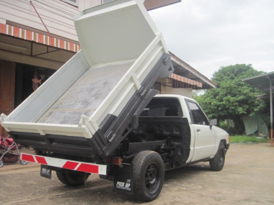 TOYOTA LN 56 ดั้ม SR-5