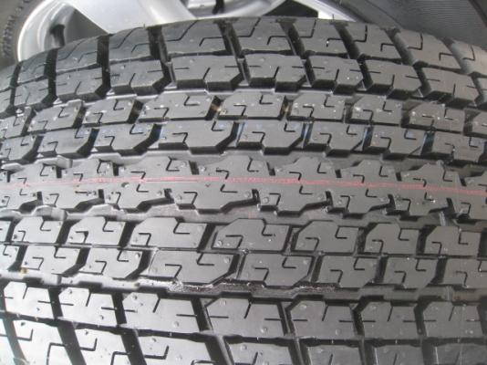 ขายล้อแม็ก All new Isuzu D-max ป้ายแดง 17"x7" et33 6รู139 + ยาง ปี 13สนใจติดต่อเล็กคลองสามครับ (081-3747940)