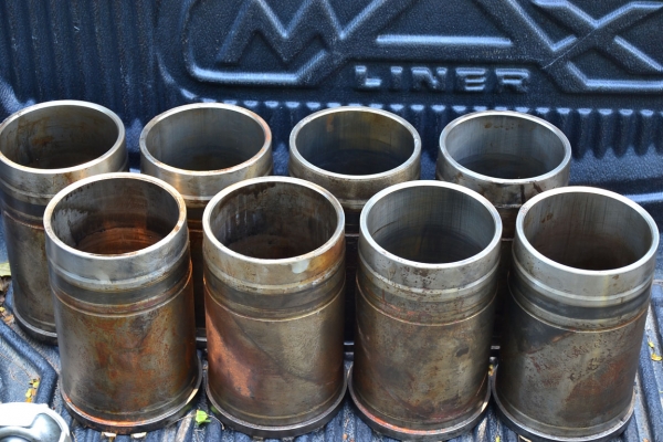 ขายลูกสูบ ปลอกสูบ EF500 5,500บาท