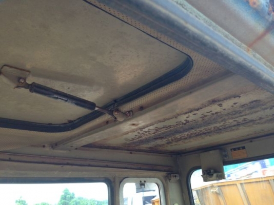 ขายรถแบคโฮ KOMATSU PC100-3 นำเข้าจากญิ่ปุ่น ใบแทร็ค70 ซม.มีVDOการทำงานให้ชมครับ ติดต่อ 081-2990958