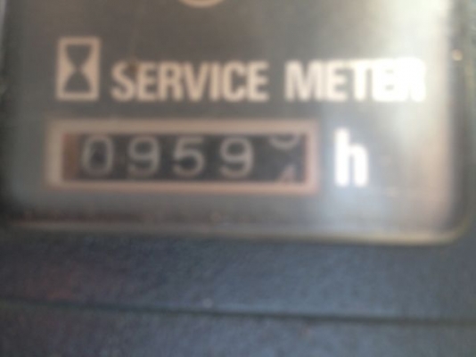 ขายรถแบคโฮ KOMATSU PC100-3 นำเข้าจากญิ่ปุ่น ใบแทร็ค70 ซม.มีVDOการทำงานให้ชมครับ ติดต่อ 081-2990958