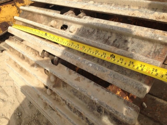 ขายรถแบคโฮ KOMATSU PC100-3 นำเข้าจากญิ่ปุ่น ใบแทร็ค70 ซม.มีVDOการทำงานให้ชมครับ ติดต่อ 081-2990958