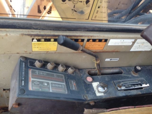 ขายรถแบคโฮ KOMATSU PC100-3 นำเข้าจากญิ่ปุ่น ใบแทร็ค70 ซม.มีVDOการทำงานให้ชมครับ ติดต่อ 081-2990958