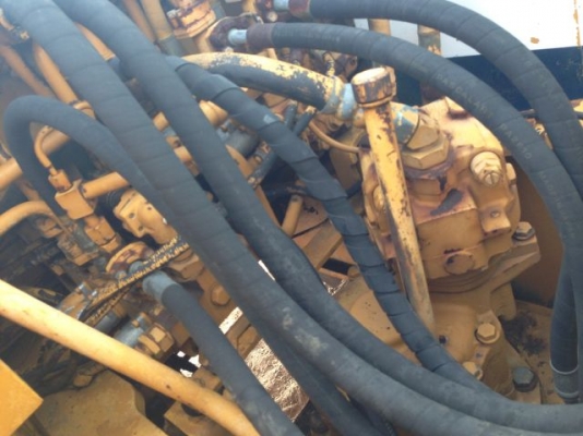 ขายรถแบคโฮ KOMATSU PC100-3 นำเข้าจากญิ่ปุ่น ใบแทร็ค70 ซม.มีVDOการทำงานให้ชมครับ ติดต่อ 081-2990958