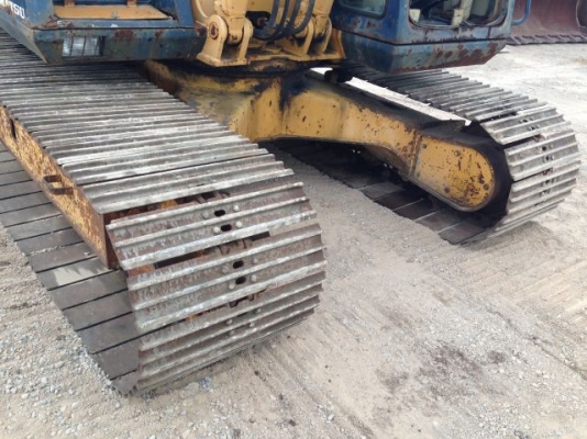 ขายรถแบคโฮ KOMATSU PC100-3 นำเข้าจากญิ่ปุ่น ใบแทร็ค70 ซม.มีVDOการทำงานให้ชมครับ ติดต่อ 081-2990958