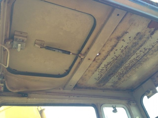 ขายรถแบคโฮ KOMATSU PC100-3 นำเข้าจากญิ่ปุ่น ใบแทร็ค70 ซม.มีVDOการทำงานให้ชมครับ ติดต่อ 081-2990958