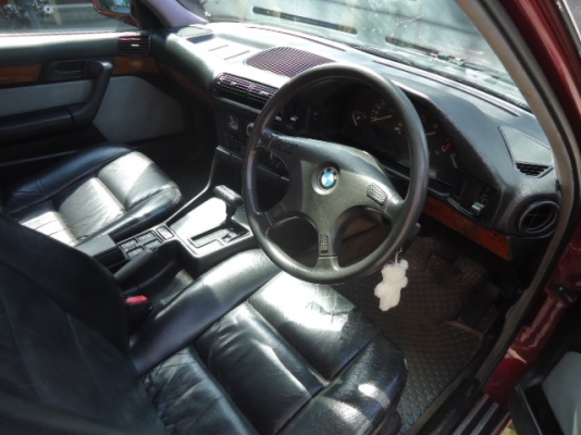 ขาย BMW SERIES 525IA ปี2535 เครื่องเดิมๆ สภาพดี พร้อมใช้ 190,000.-