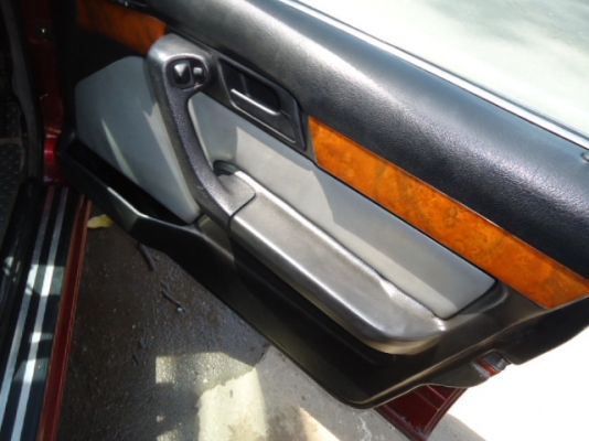 ขาย BMW SERIES 525IA ปี2535 เครื่องเดิมๆ สภาพดี พร้อมใช้ 190,000.-