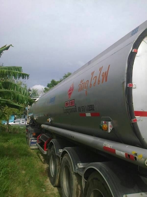 ขายรถหางพ่วง สามเพลา ของอู่ RCK รุ่งเจริญ bottom load