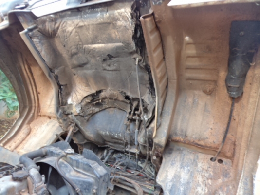 ขายรถ6ล้อฮีโน่FC120 แรง ถังน้ำมัน2หัวจ่าย สภาพสวยพร้อมใช้งานคับ