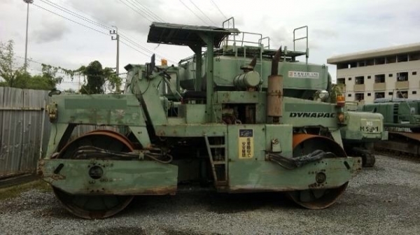 ขายด่วน!!! รถบด DYNAPAC CC41 สภาพสวย พร้อมใช้งานค่ะ