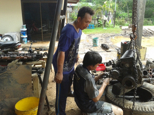 ขาย SUMITOMO F2  2800 ปั้ม K 3 V เอกสารเล่มทะเบียน โซ่ใหม่ โรลเลอร์ใหม่ โทร 0862254227