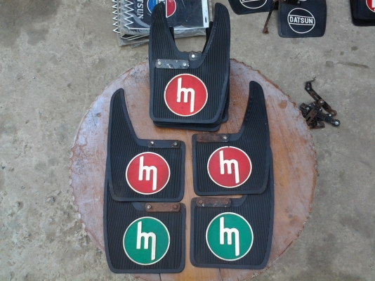 JOECLASSIC..ขายยางบังโคลนของแท้งานเก่าเก็บ ยางบังโคลนดัทสัน(อันใหญ่)..คู่ละ 1100....ยางบังโคลนดัทสัน มาสด้า โตโยต้า อีซูซุ(อันเล็ก)คู่ละ 700 JOECLASSIC..ขายยางบังโคลนของแท้งานเก่าเก็บ ยางบังโคลนดัทสัน(อันใหญ่)..คู่ละ 1100....ยางบังโคลนดัทสัน มาสด้า โตโยต้า อีซูซุ(อันเล็ก)คู่ละ 700