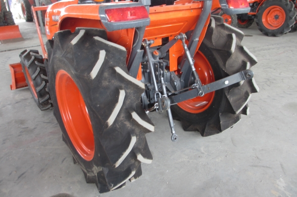 KUBOTA L3608 MAX คุณภาพเยี่ยม พร้อมใบมีดติดตัวรถ พร้อมผานตร้าช้างมือสองเอาไปเลย ดาวน์ 90,000 บาทเท่านั้น