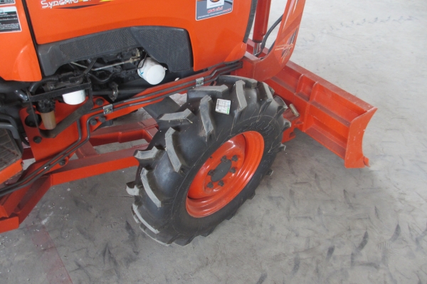 KUBOTA L3608 MAX คุณภาพเยี่ยม พร้อมใบมีดติดตัวรถ พร้อมผานตร้าช้างมือสองเอาไปเลย ดาวน์ 90,000 บาทเท่านั้น